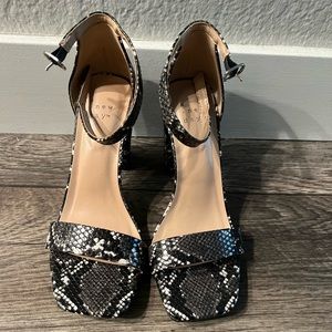 Womens A new day square toe heel in Snake Skin, 6.5